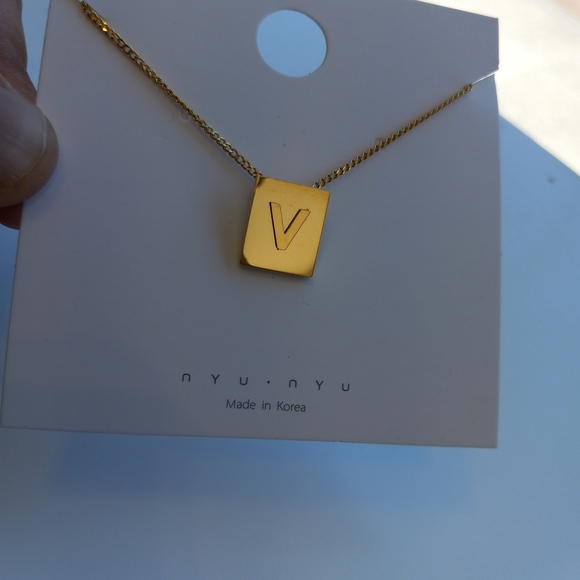 Super High Polished Block Initial (V) Monogram 18k Gold Filled Necklace - Picture 6 of 6